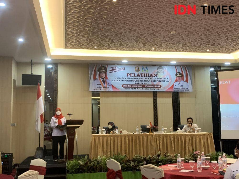 Pelatihan Manajemen Kasus Bagi Lembaga Penyedia Layanan Perlindungan Anak dan Perempuan. (IDN Times/Rohmah Mustaurida).