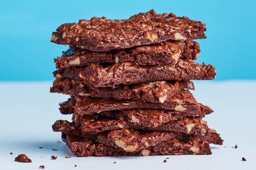 bolu cokelat kering (epicurious.com)