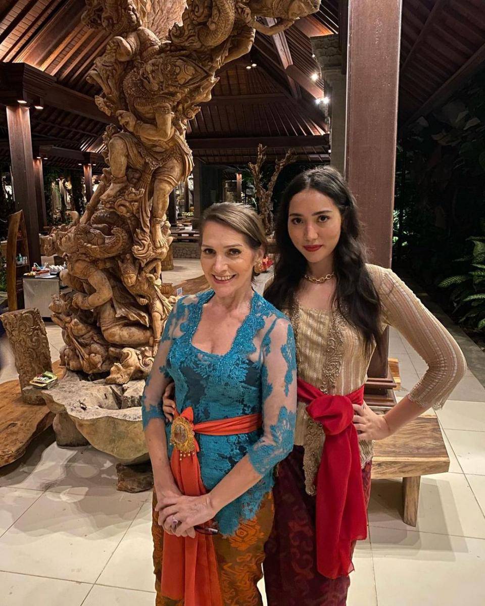 Laksmi Shari Deneefe Suardana (Instagram.com/laksmideneefe)