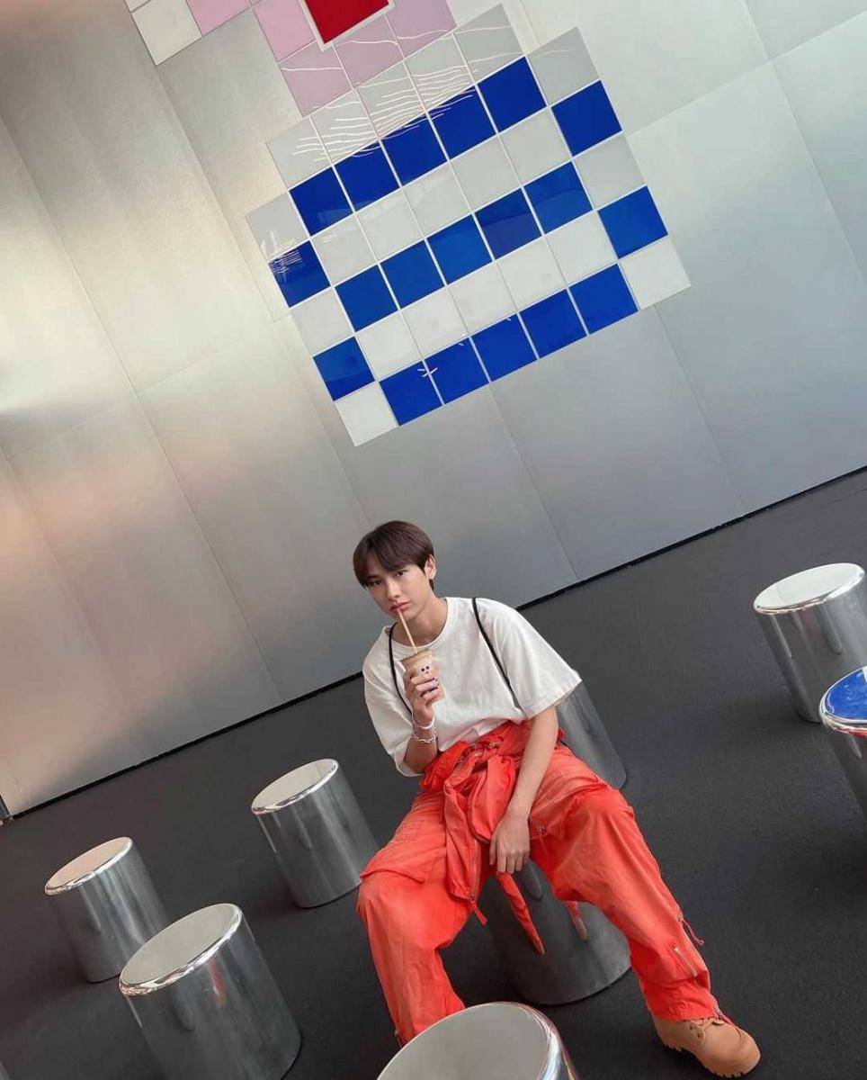 potret Gun Atthaphan (instagram.com/gun_atthaphan)