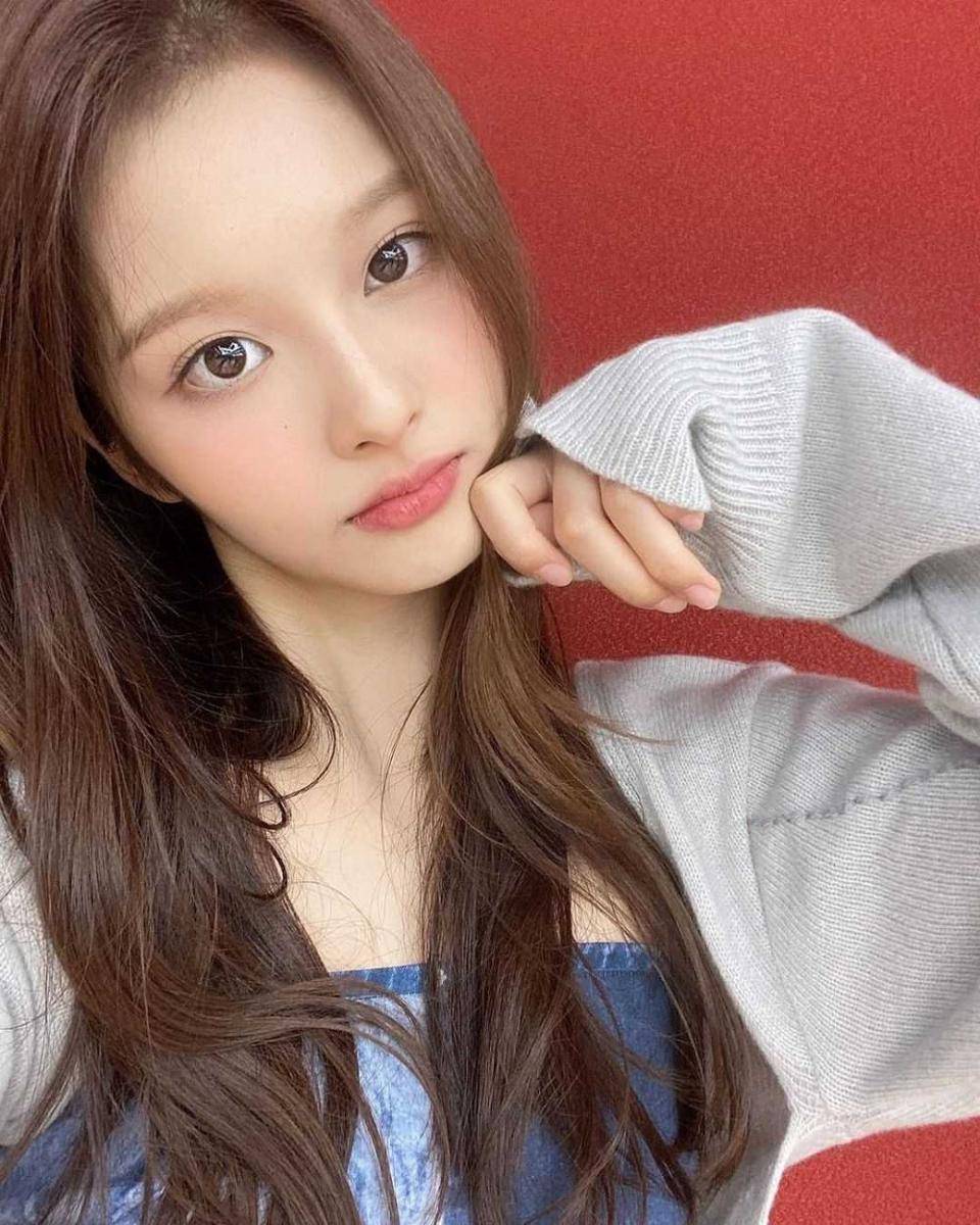 potret Sullyoon NMIXX (instagram.com/sullyoon_jyp)
