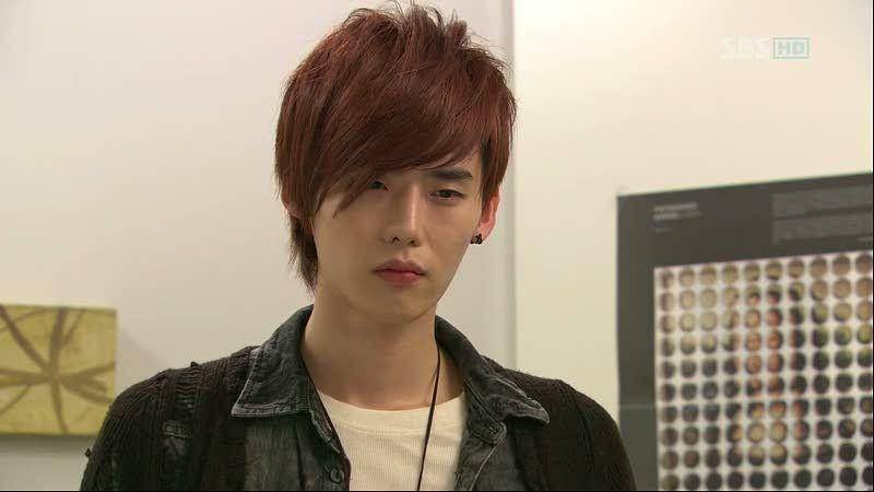 Lee Jong Suk sebagai Han Tae Sun (dok. SBS/Secret Garden)
