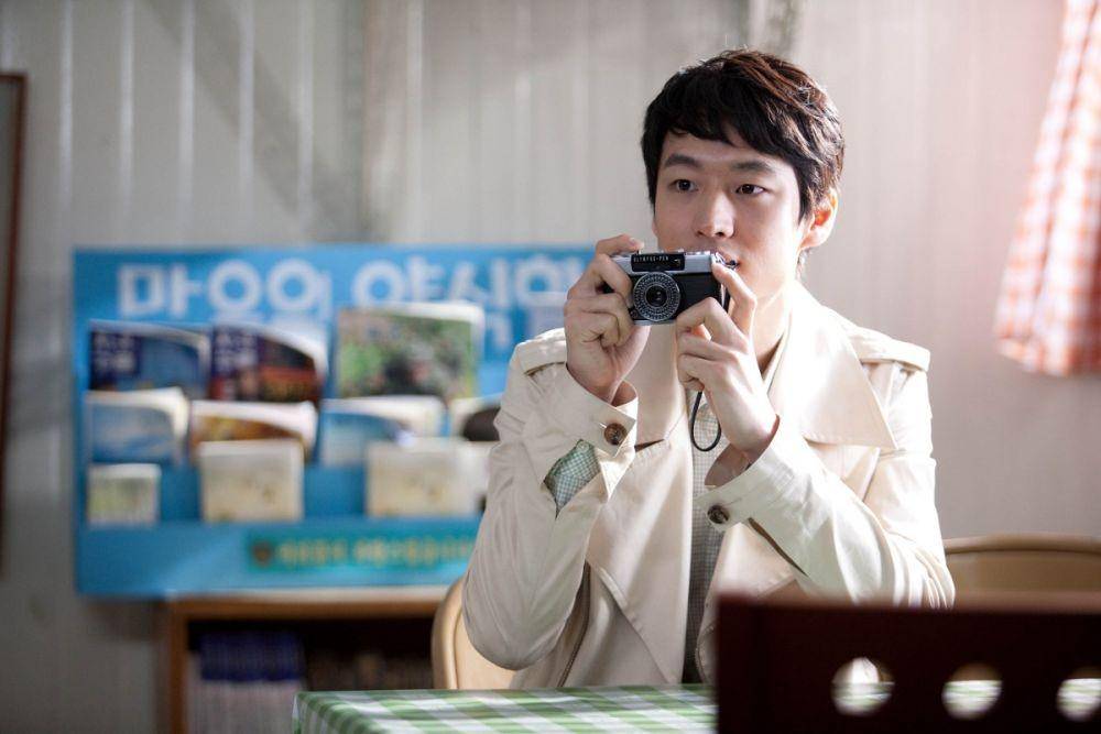 Lee Je Hoon sebagai Seok Yi (dok. Generation Blue Films/Just Friends?)