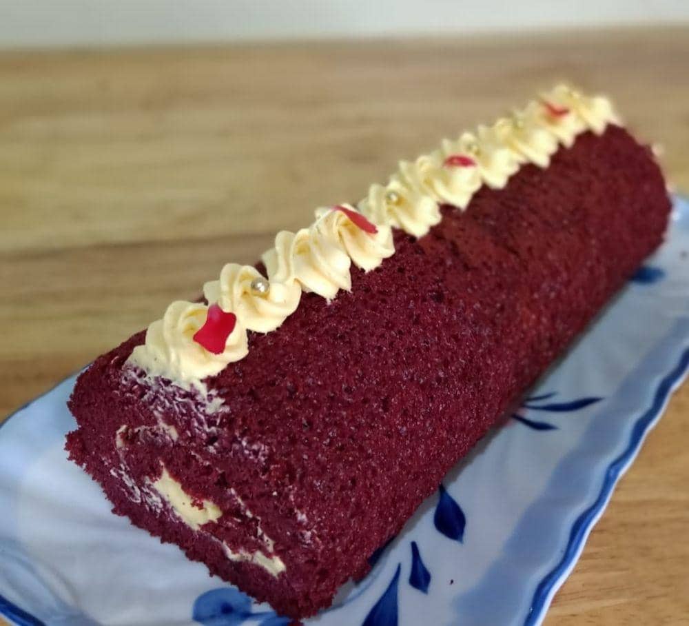 Bolu gulung red velvet. (instagram.com/suryatiprapto)