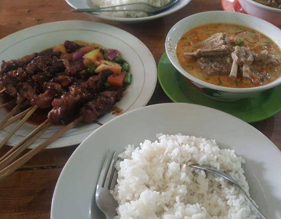menu Haji Sunari (instagram.com/kulinersukasuka)