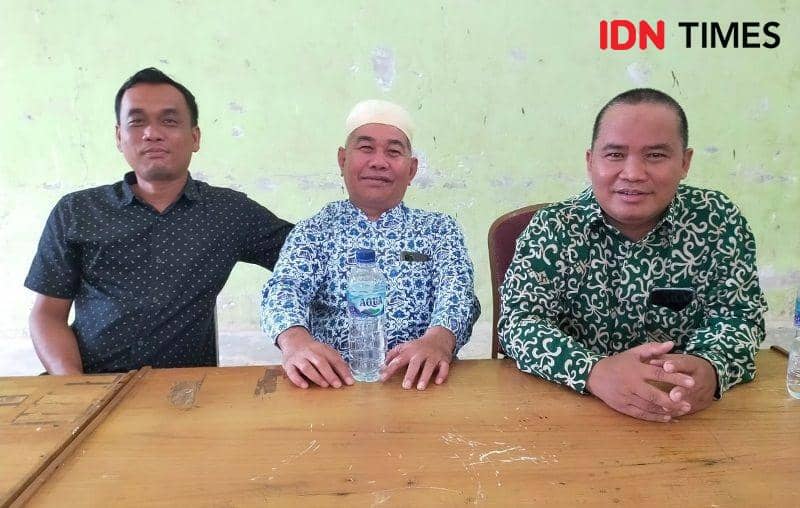 Ketua Umum, Ahmad Rivai R (kanan),Ketua I, H. Bedu Rahman (tengah) dan Ketua II, Nerham (kiri) (IDN Times/Ervan)
