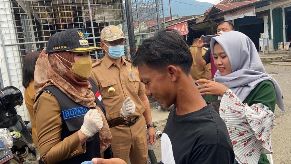 Operasi Yustisi di Pasar Kota Agung, Guru PNS Terciduk Tak Pakai Masker