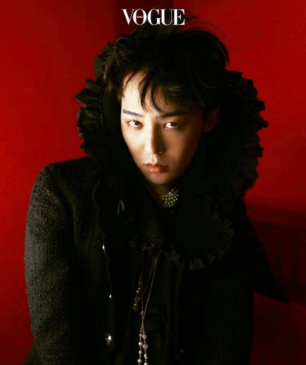G-Dragon (instagram.com/xxxibgdrgn)