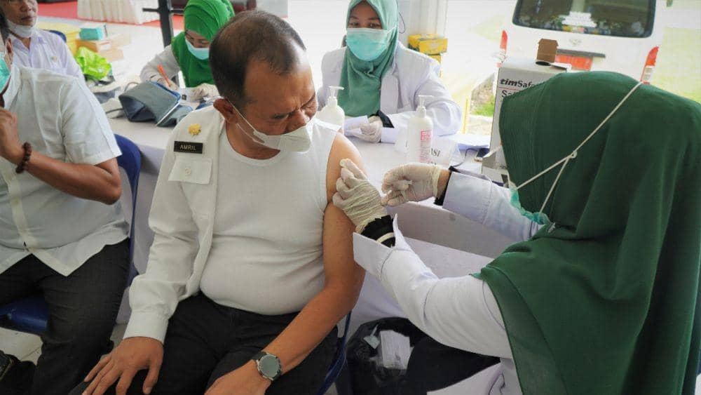 Launcing vaksinasi booster yang dilakukan Pemkab Langkat, antisipasi Covid-19 Varian Omicron (IDN Times/ istimewa)