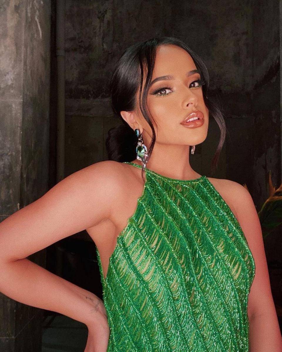 Becky G (twitter.com/iambeckyg)