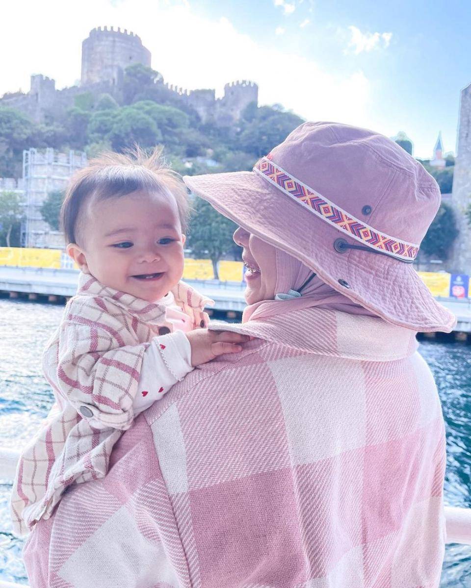 Isti Alqadri dan Ayçıl Daneen (instagram.com/istialqadri)