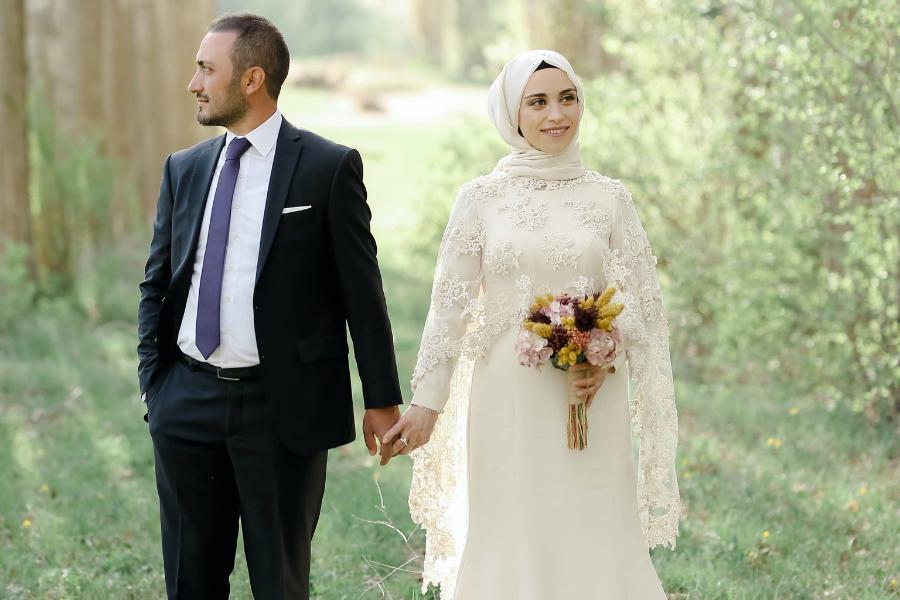 [QUIZ] Rancang Outfit untuk Kencan di Hari Valentine, Kami Tahu Siapa Belahan Jiwamu