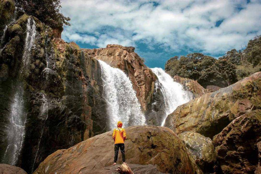 Air Terjun De'Pa (instagram.com/kaki_karitingg)