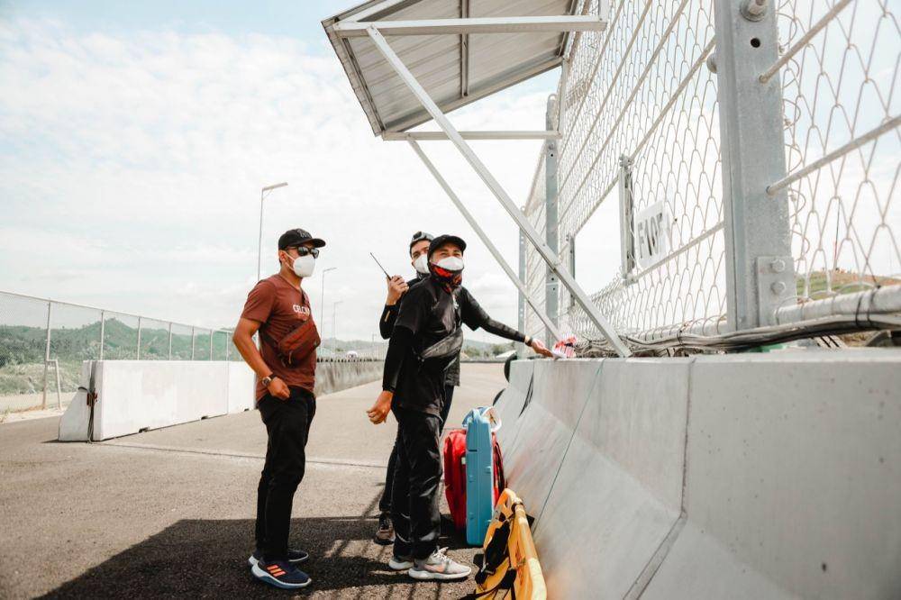 Persiapan tenaga marshal untuk tes pramusim MotoGP di Sirkuit Mandalika (Dok. ITDC)