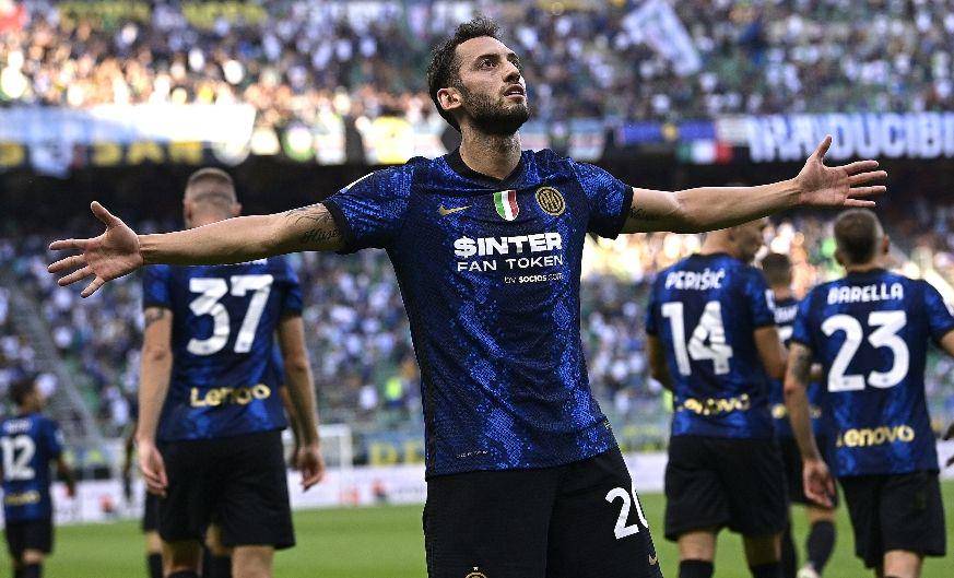 potret Hakan Calhanoglu (inter.it)