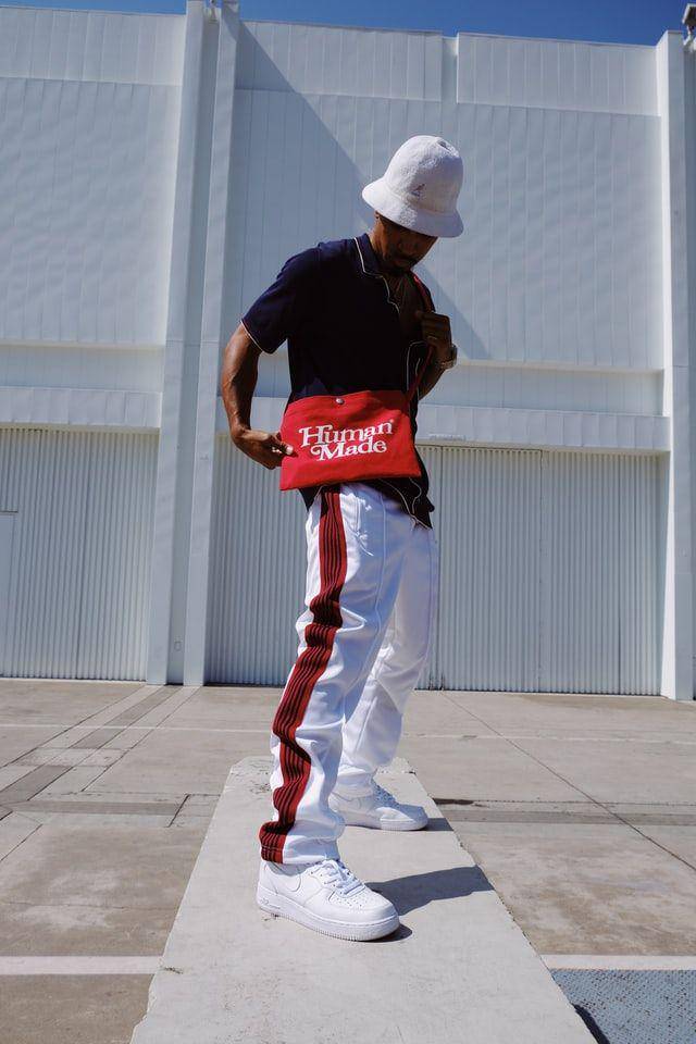 ilustrasi outfit street style (unsplash.com/MikeVon)