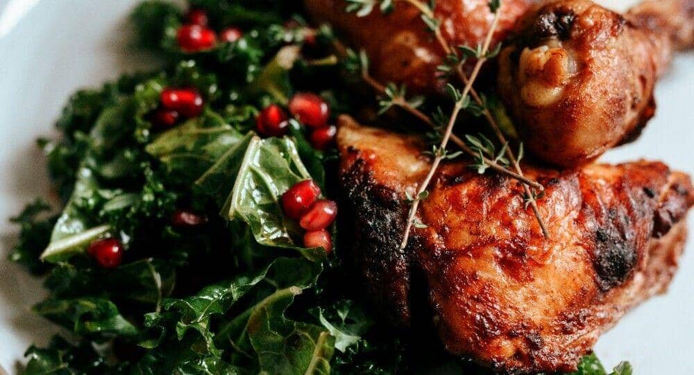 ilustrasi ayam bakar daun pandan (unsplash.com/Nathan Dumlao)