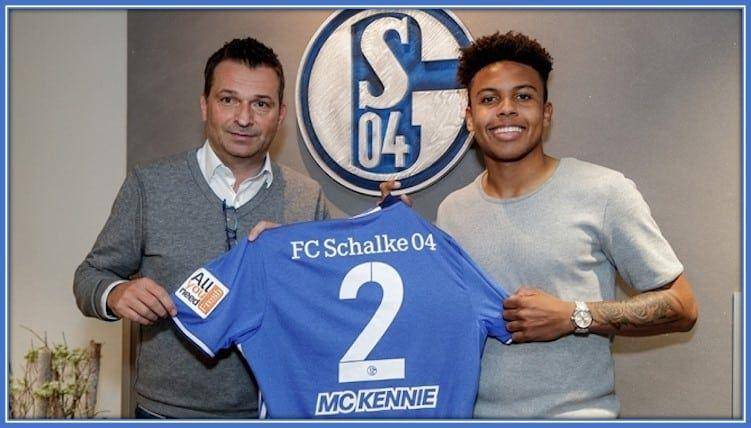 Weston Mckennie saat diperkenalkan FC Schalke 04 (lifebogger.com)