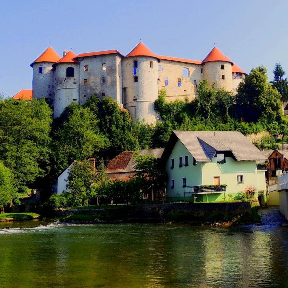 Zuzemberk Castle (instagram.com/slolord.si)