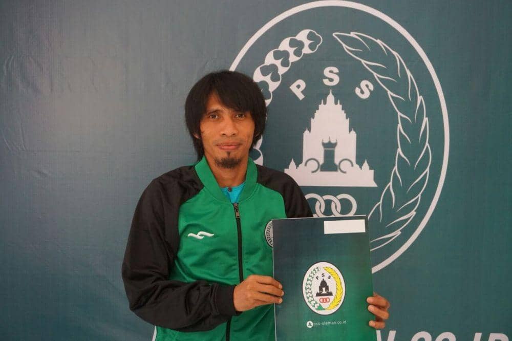Syamsul Haeruddin saat diperkenalkan sebagai pemain baru PSS Sleman jelang Liga 2 2018, 9 Maret 2018. (Twitter.com/PSSleman)