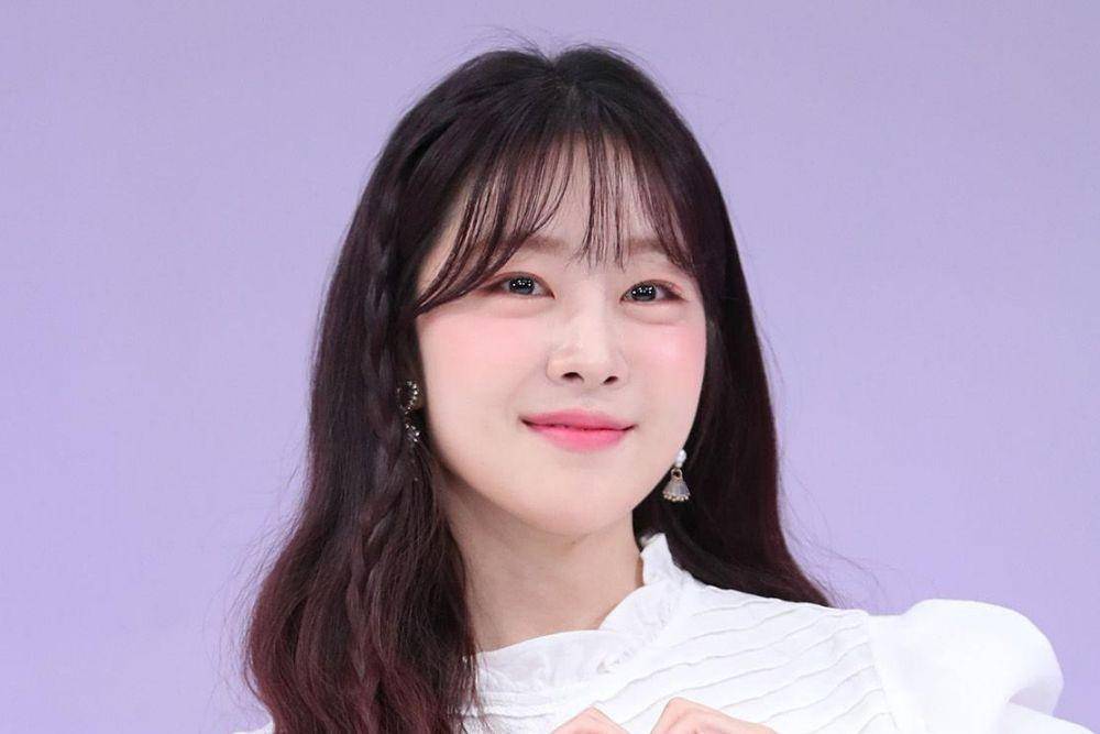 Yujeong LABOUM (berbagai sumber)