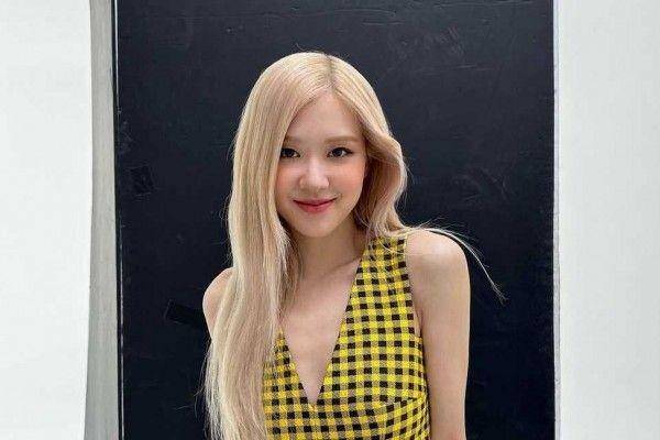 Potret Rose BLACKPINK (instagram.com/roses_are_rosie)
