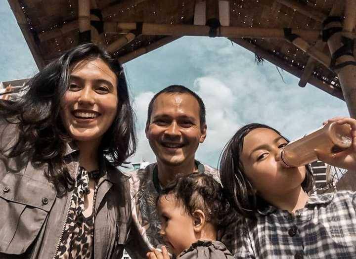 Ivan Ray dan keluarga (instagram.com/ivangordonray)