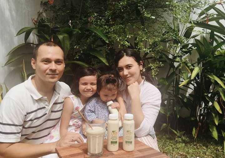 Ivan Ray dan keluarga (instagram.com/ivangordonray)