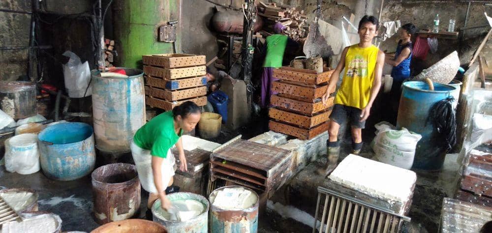 Kedelai dan Minyak Goreng Kian Mahal, Perajin Tahu Semarang Jualan Ampas
