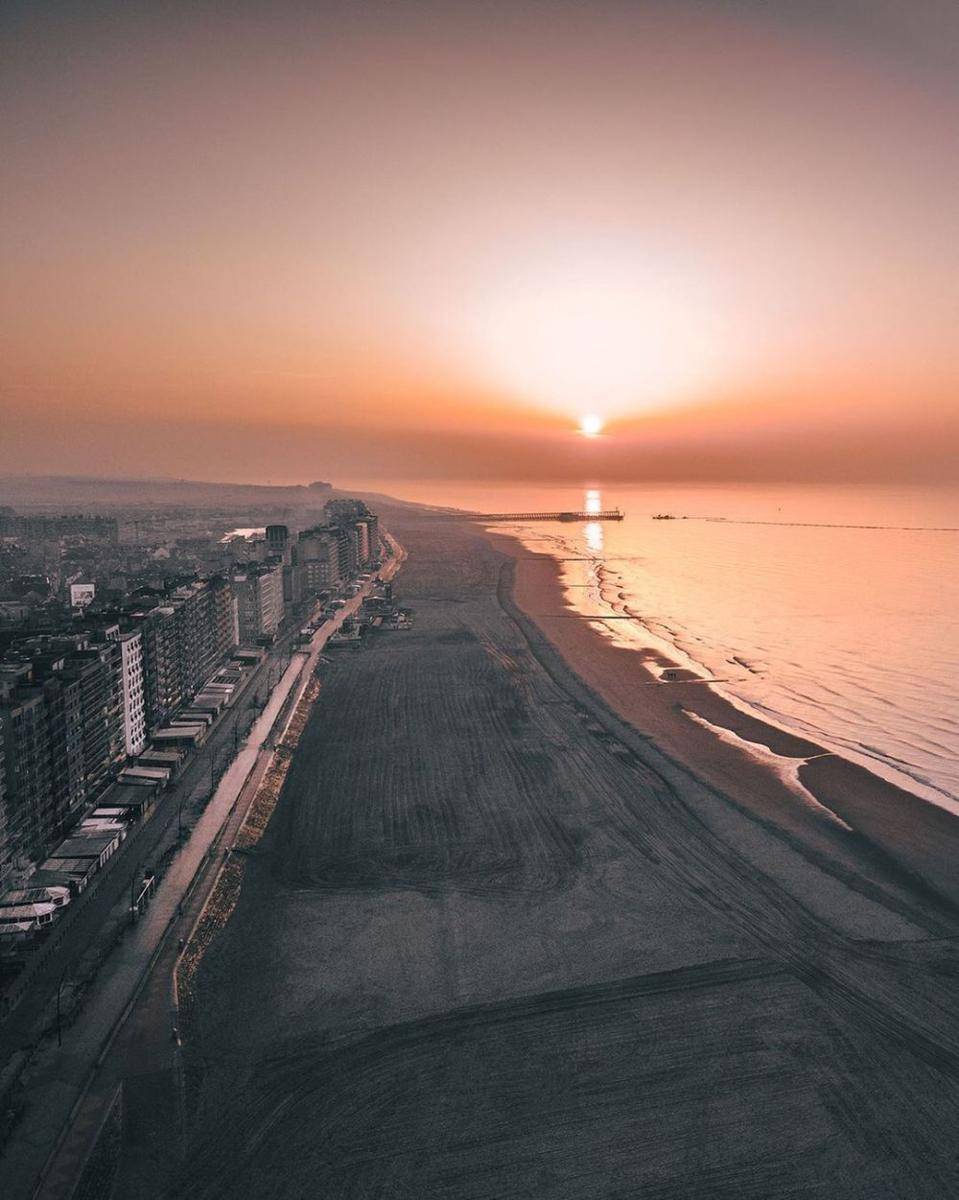 potret Blankenberge Beach (instagram.com/laure_ville)