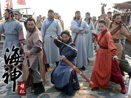 Kim Ah Joong dan para pemain lainnya di drama Emperor of the Sea (soompi.com)