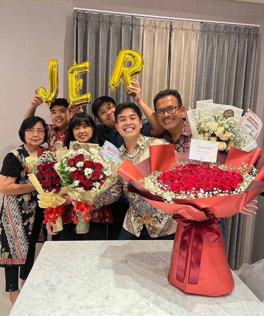 Jerome Polin dan keluarga (instagram.com/jeromepolin)