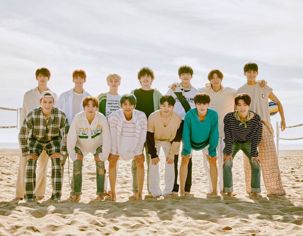 SEVENTEEN (dok. Pledis Entertainment)