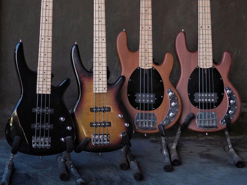 5 Cara Merawat Gitar Bass dengan Mudah Agar Awet dan Tahan Lama