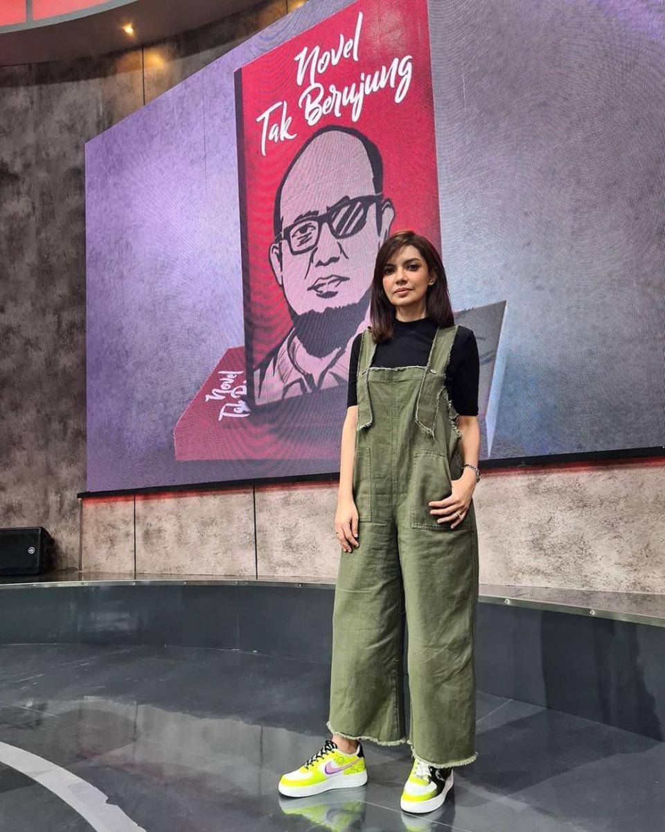 fashion kasual Najwa Shihab (instagram.com/najwashihab)