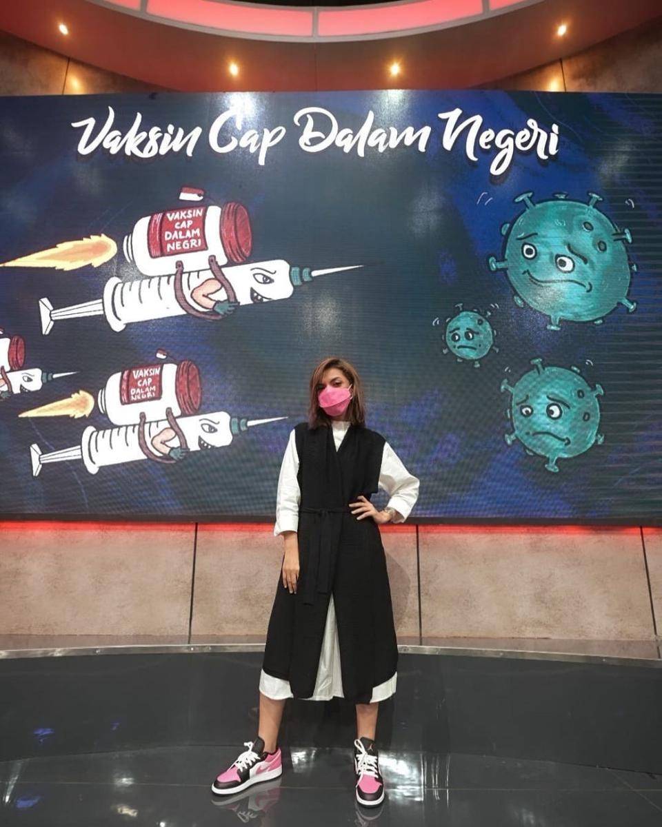 fashion kasual Najwa Shihab (instagram.com/najwashihab)