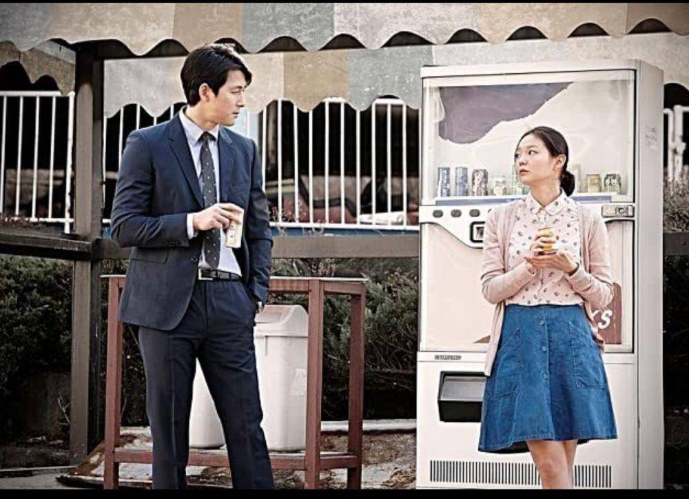 Adegan Jung Woo Sung dan Esom di film Scarlet Innocence