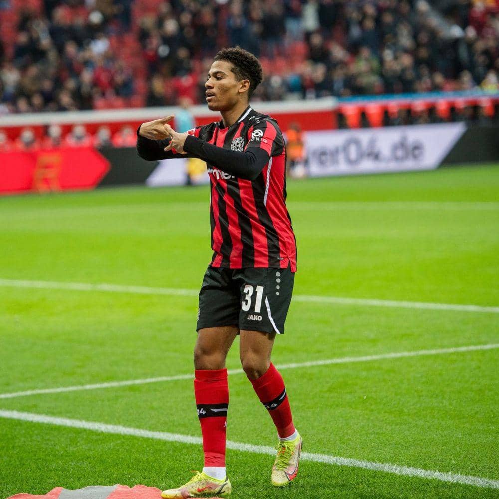 Amine Adli saat membela Bayer Leverkusen. (instagram.com/amine_ad10)