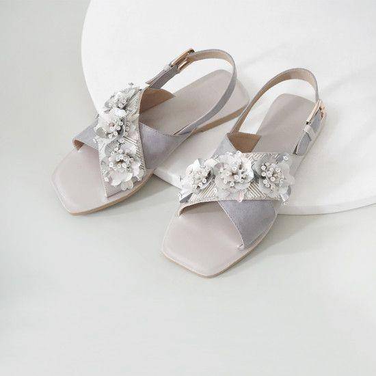 Sandal Kondangan dari Brand Lokal (pvra.co.id)