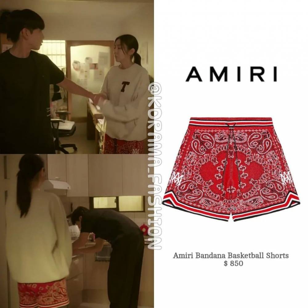 Outfit UEE di Ghost Doctor (instagram.com/kdrama_fashion)