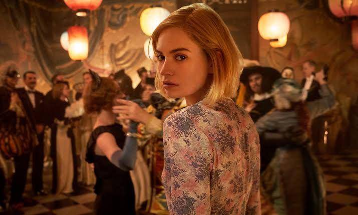 Lily James dalam Rebecca (dok. Netflix/Rebecca)