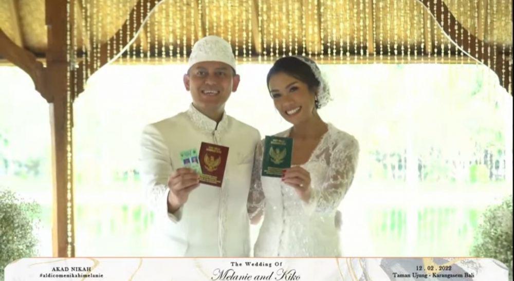 10 Momen Akad Nikah Melanie Putria dan Aldico Sapardan, Sah!