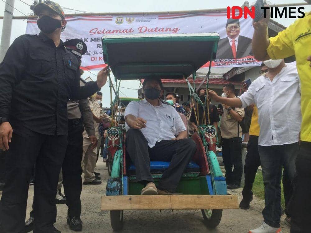 Momen Unik Kunjungan Menko Perekonomian ke Lampung, Sempat Naik Bentor