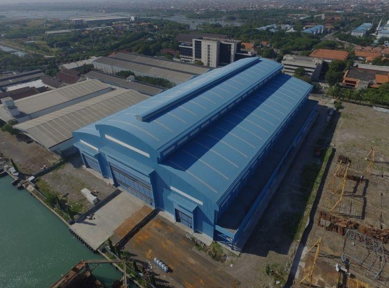 Hanggar milik PT PAL yang dibangun untuk produksi bersama kapal selam Scorpene (Dokumentasi PT PAL)