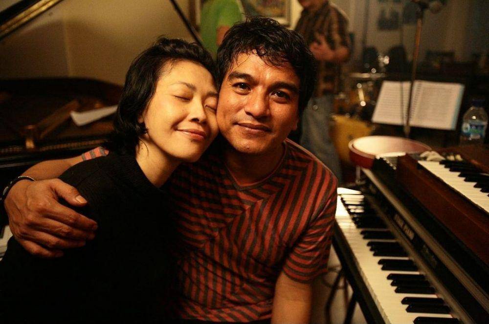 Indra Lesmana bersama istri (instagram.com/indralesmana)
