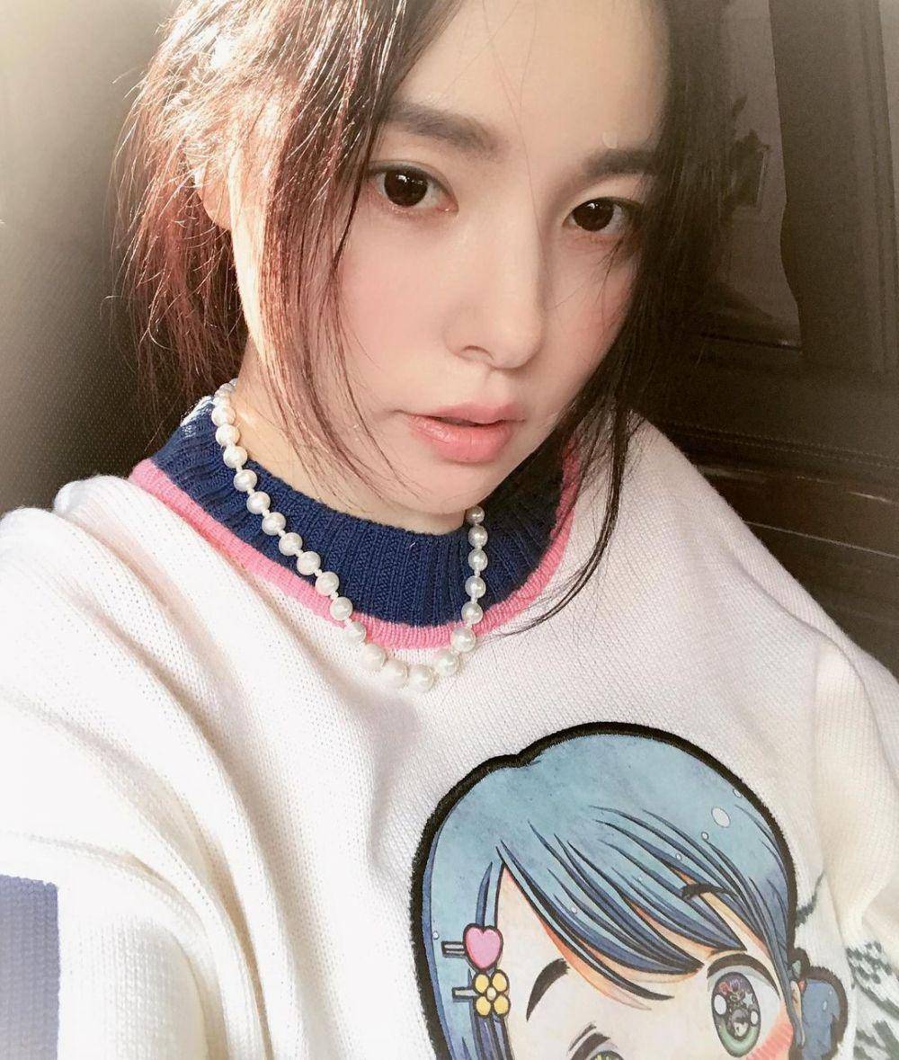 Min Hyo Rin (instagram.com/hyorin_min)