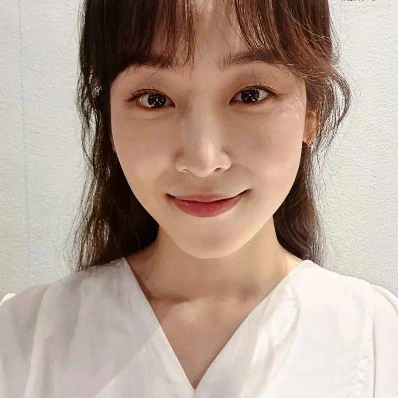 Seo Hyun Jin (instagram.com/seohyunjin.022785)