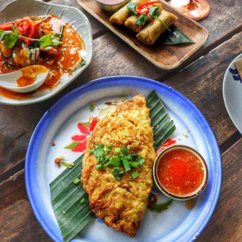 Ruam (instagram.com/ruam_thai)