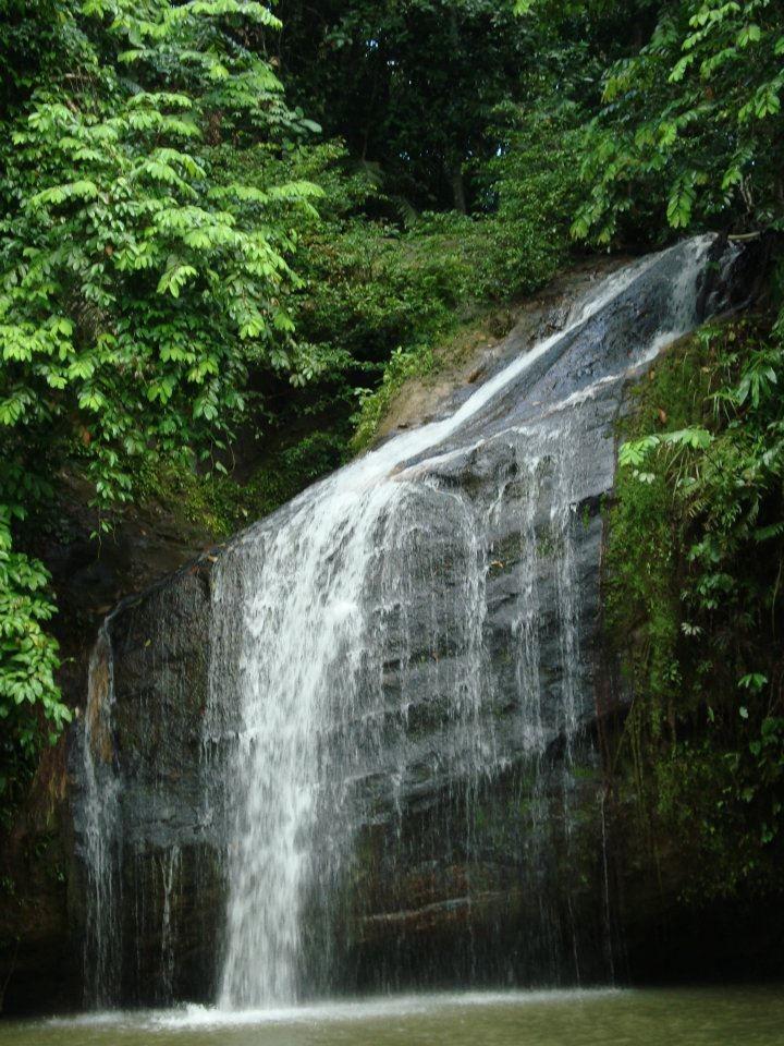 Air Terjun Tanah Merah, Destinasi Wisata Alam Terpopuler di Samarinda