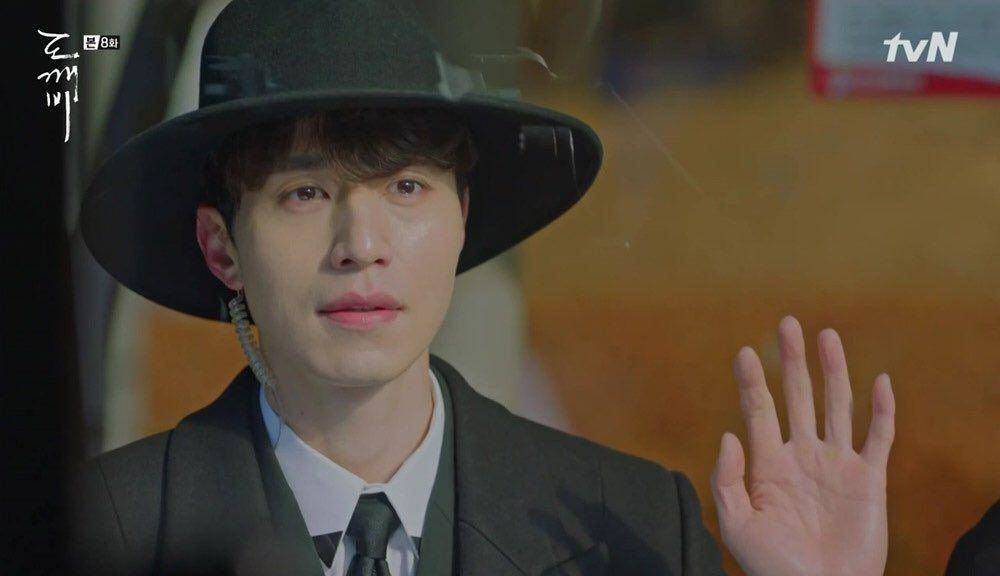 tampilan Lee Dong Wook di drama Goblin (twitter.com/kdramaleads)